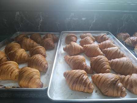 Croissant ordinaire - Photo 2