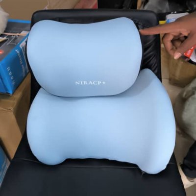 coussins de voiture/ fauteuil - Photo 2